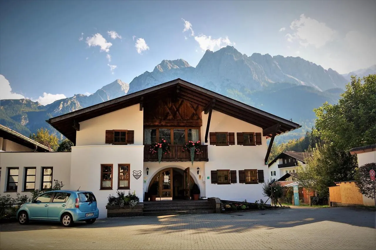 Seminarhaus Grainau Hostel