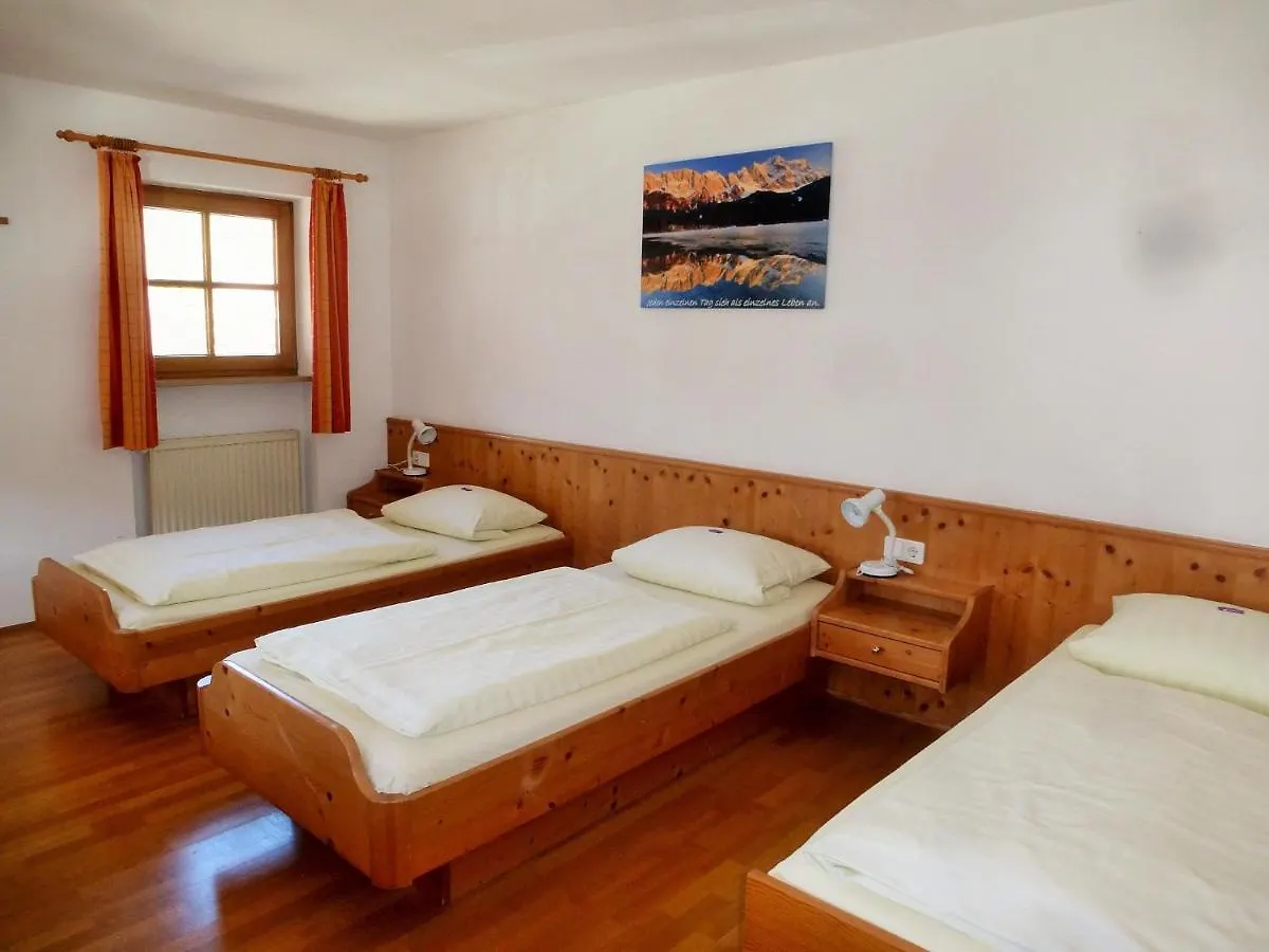 Seminarhaus Grainau Hostel